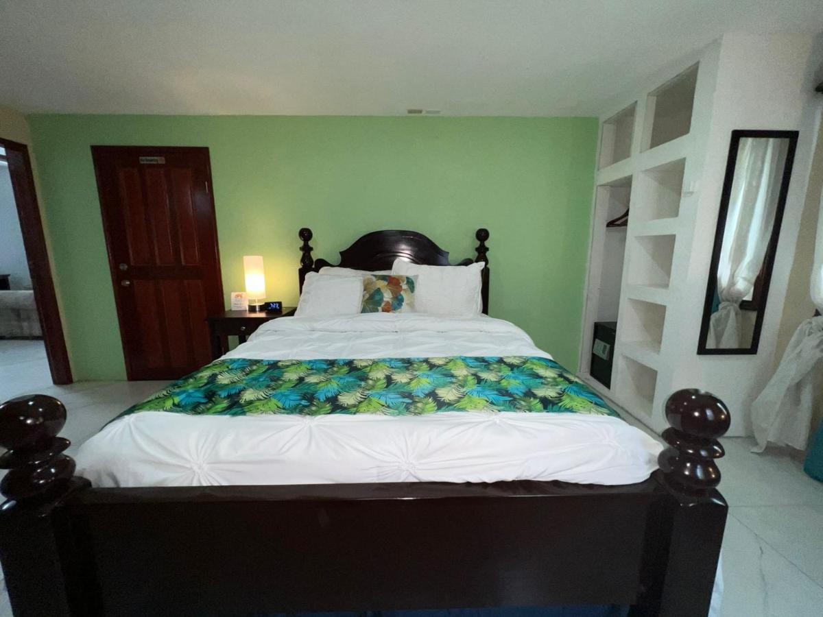 One South Place Hotel Belize City Exteriér fotografie