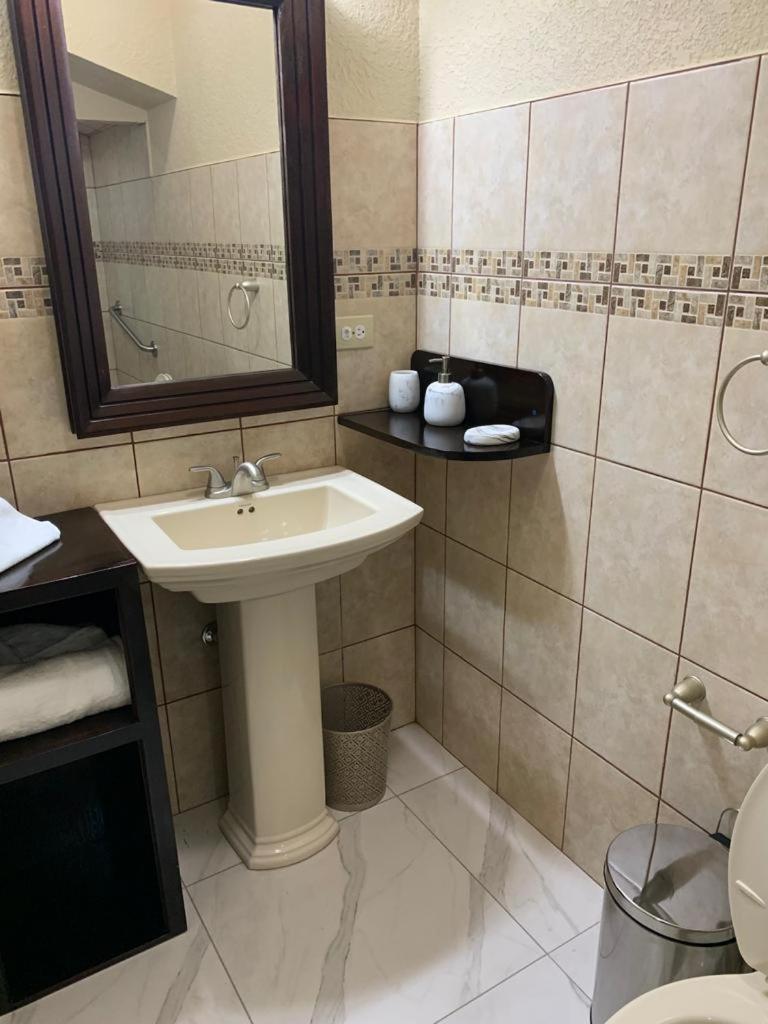 One South Place Hotel Belize City Exteriér fotografie